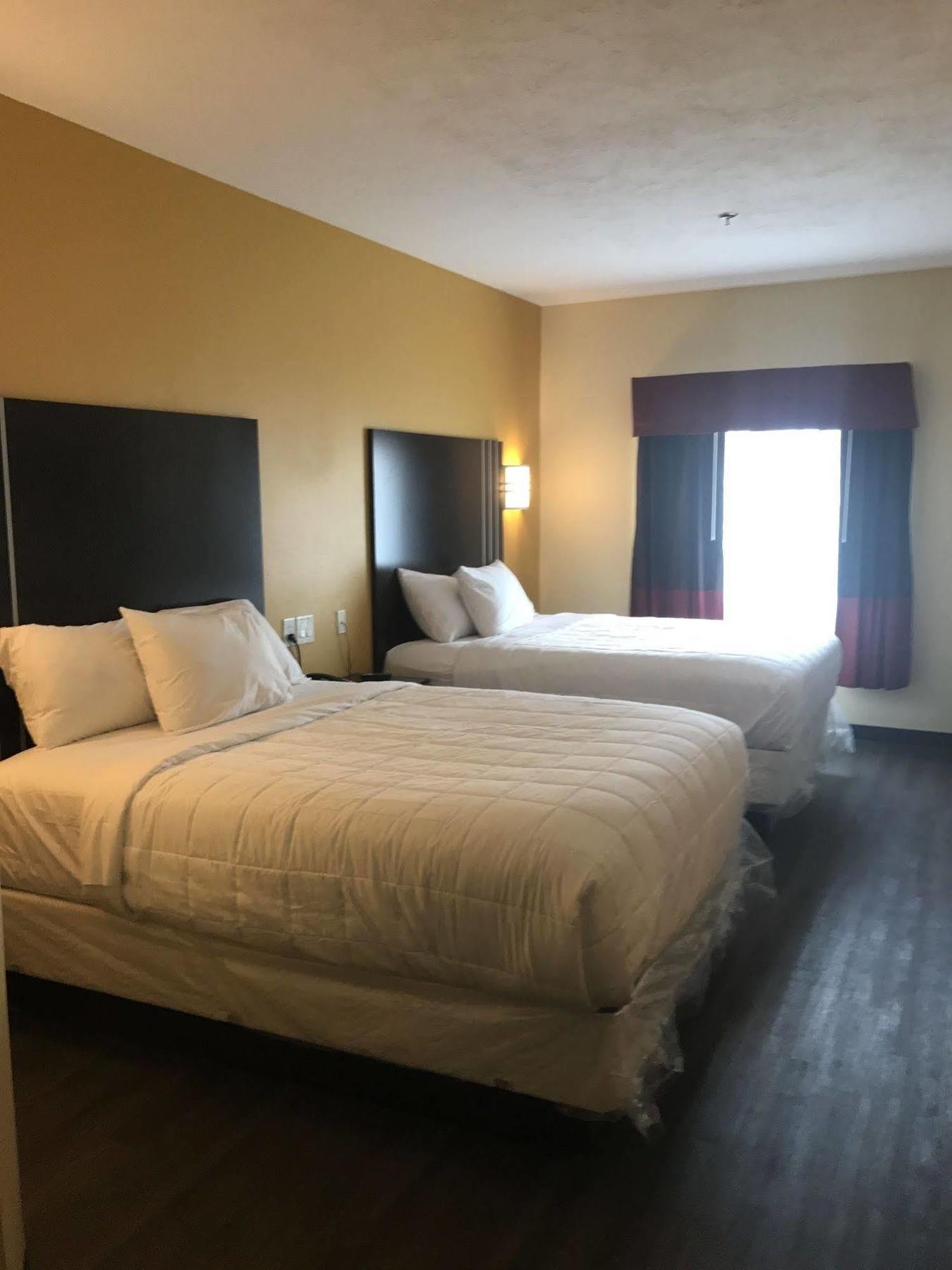 Days Inn & Suites By Wyndham Augusta Near Fort Eisenhower Kültér fotó