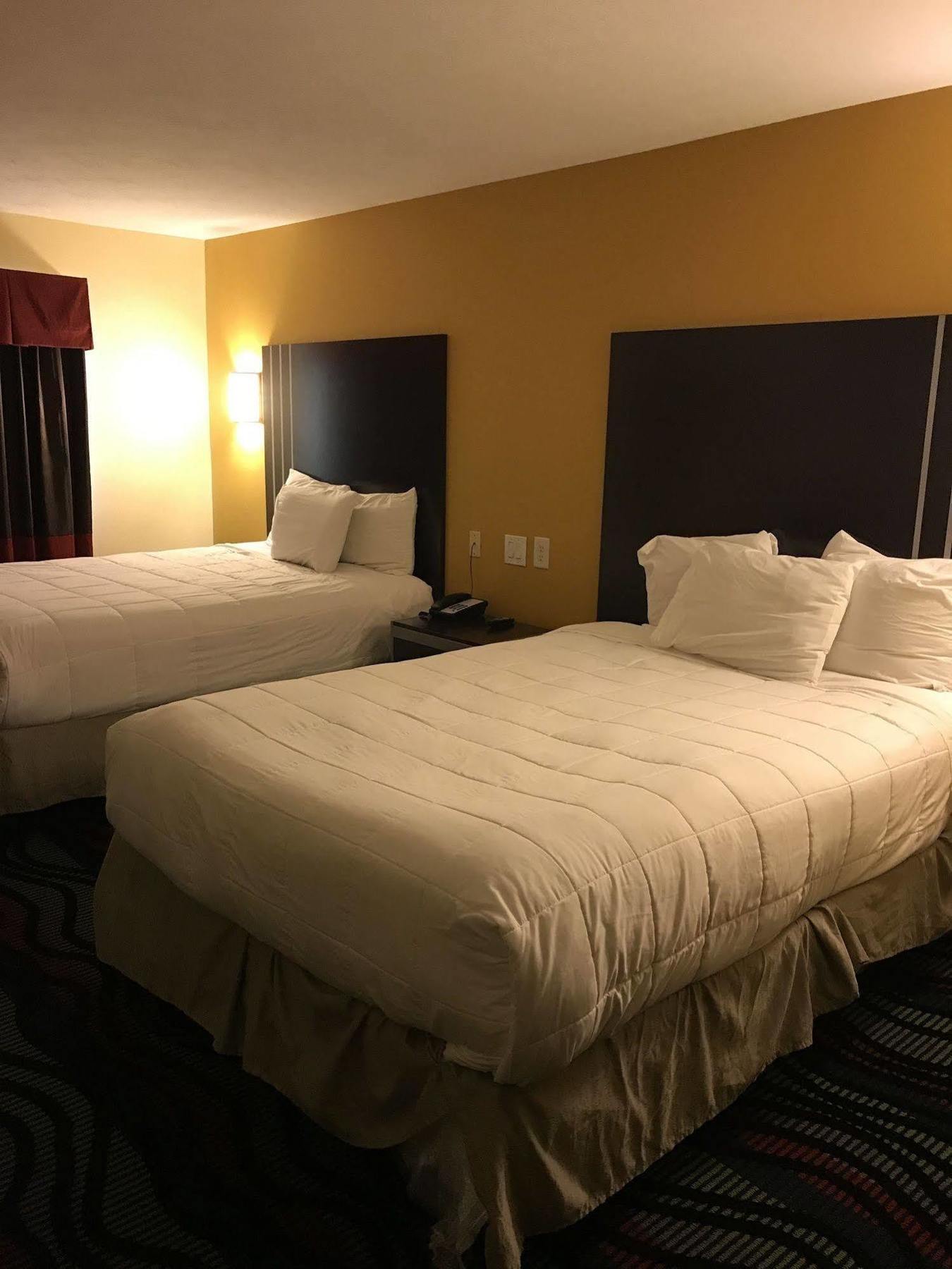 Days Inn & Suites By Wyndham Augusta Near Fort Eisenhower Kültér fotó
