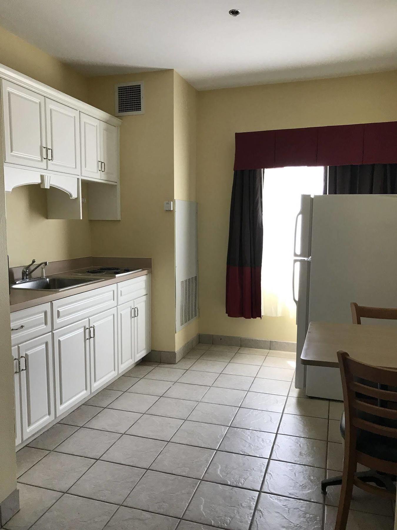 Days Inn & Suites By Wyndham Augusta Near Fort Eisenhower Kültér fotó