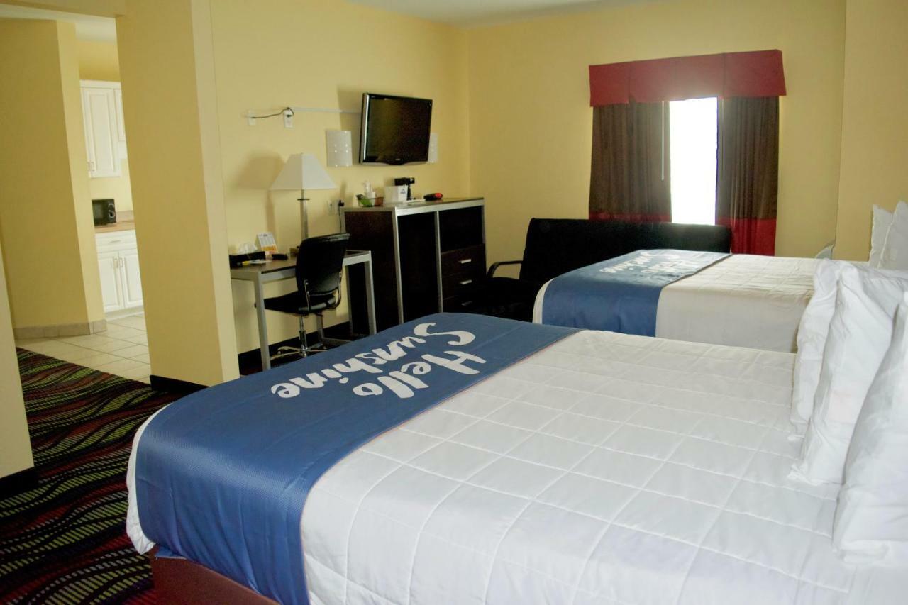 Days Inn & Suites By Wyndham Augusta Near Fort Eisenhower Kültér fotó